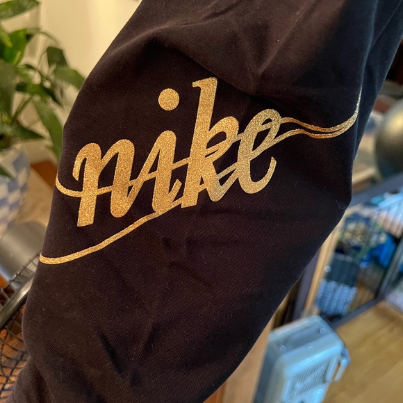 Nike black leggings with gold Nike on left leg- size 2X - Picture 3 of 4